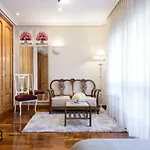 Charming Argüelles
